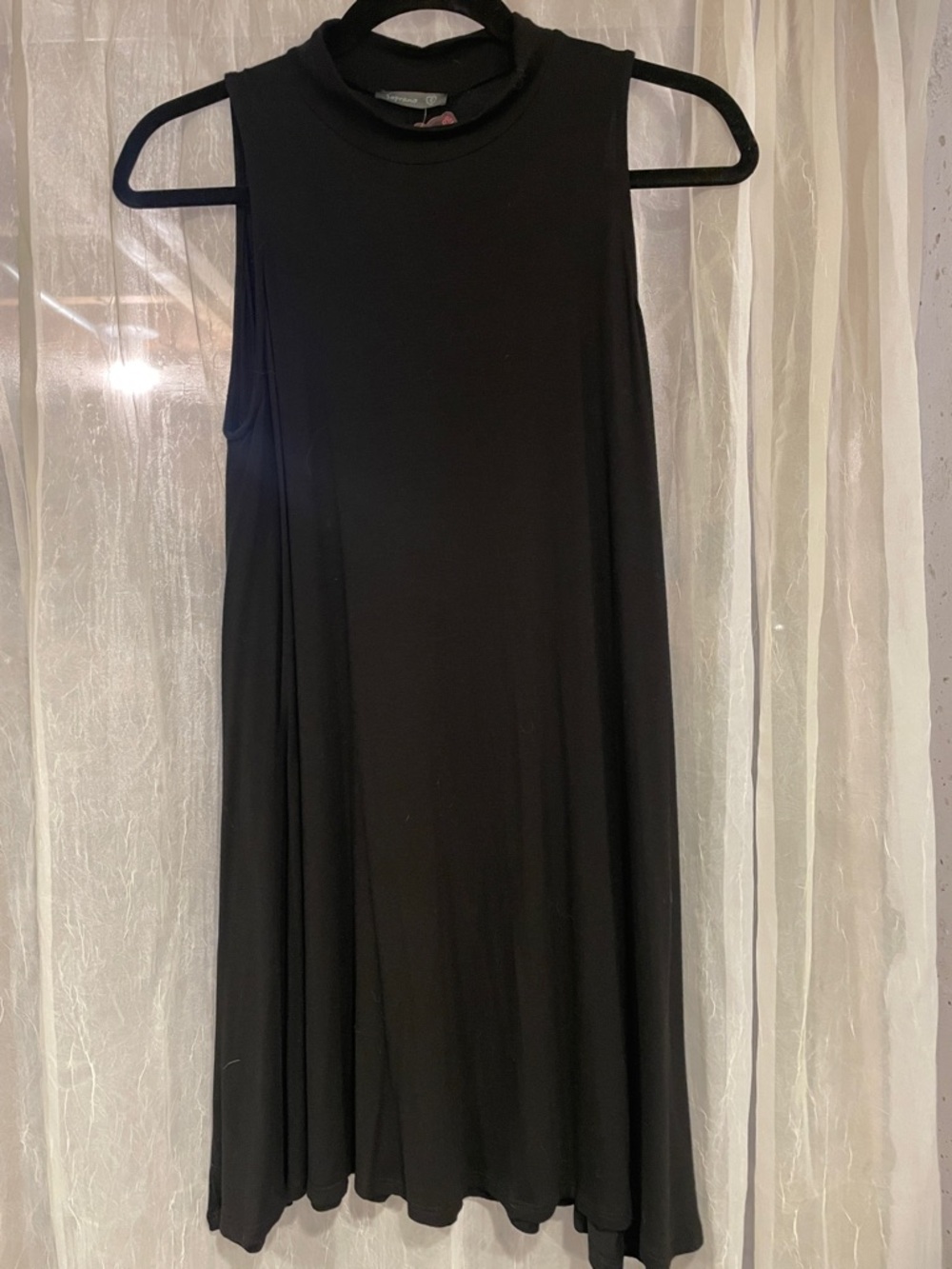 Soprano Black Sleeveless Mini Shift Dress